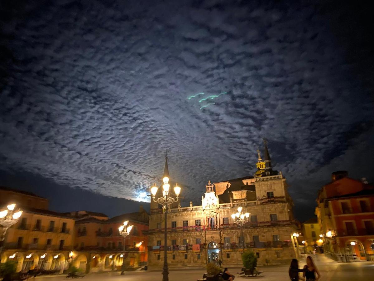 Apartamentos Barrio Humedo Catedral 2 León Zewnętrze zdjęcie